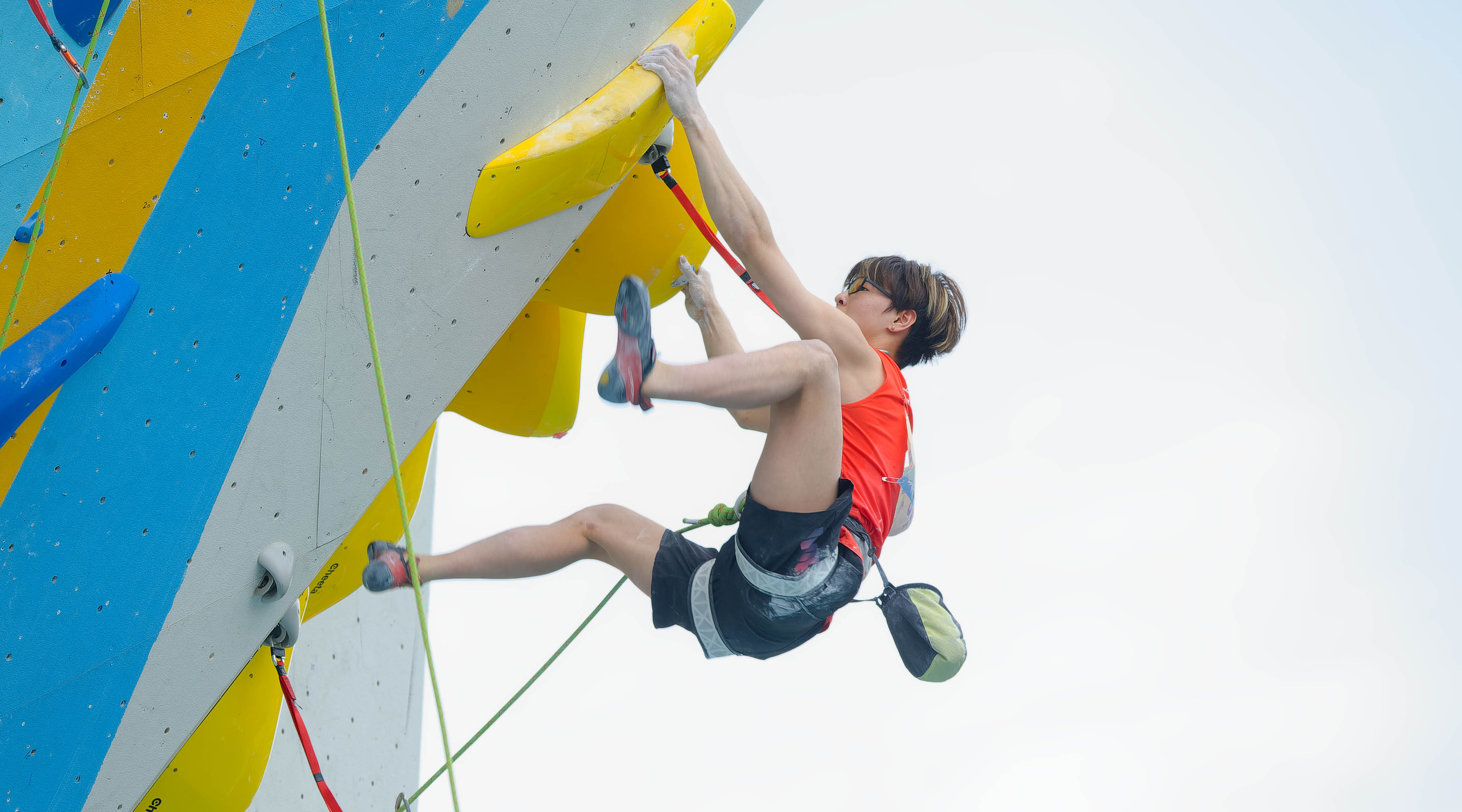 TA评红军面临问题：定位球防守成短板；球队压迫力不足